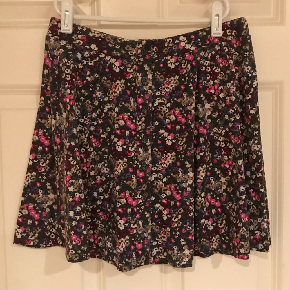 American Eagle Floral Skater Skirt (Medium)